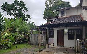 Casa Cultural Caiçara Paraty - Suites com WiFi, Vaga privativa, próxima ao Centro Histórico